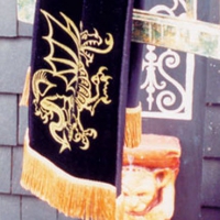 <B>GOLDEN DRAGON<BR>SCARF<BR></b>